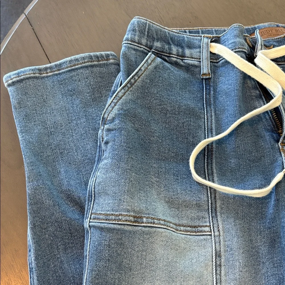 Judy Blue jogger jeans - Picture 2 of 10